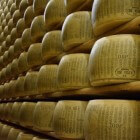 Parmezaanse kaas of Parmigiano Reggiano: een Italiaanse kaas