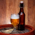 Hoe wordt alcoholische drank zoals wijn en bier gemaakt?