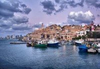 De haven van Jaffa met op de achtergrond Tel Aviv / Bron: Noam.armonn, Wikimedia Commons (CC BY-SA-3.0)