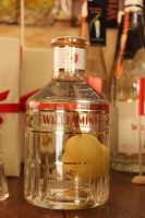 Williamine met peer in fles / Bron: ©ottergraafjes